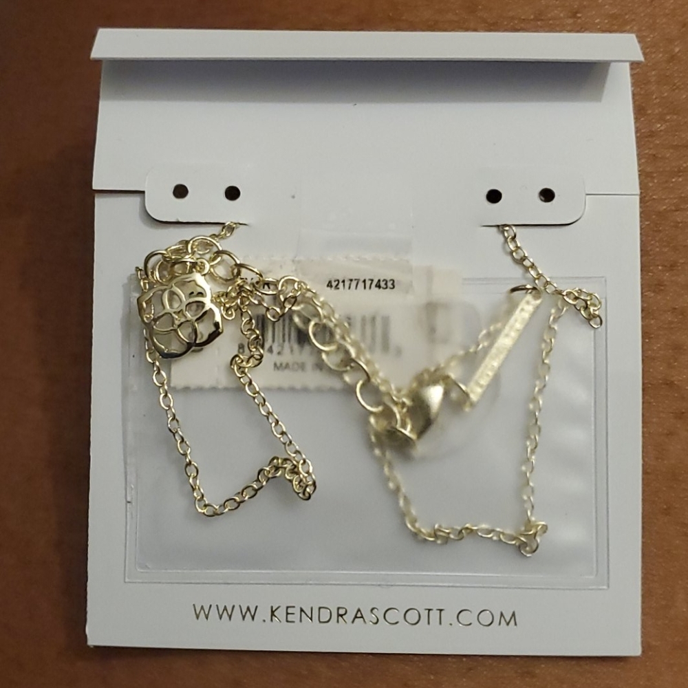 ❣Kendra Scott Ever Pearl Gold Necklace - Picture 3 of 3